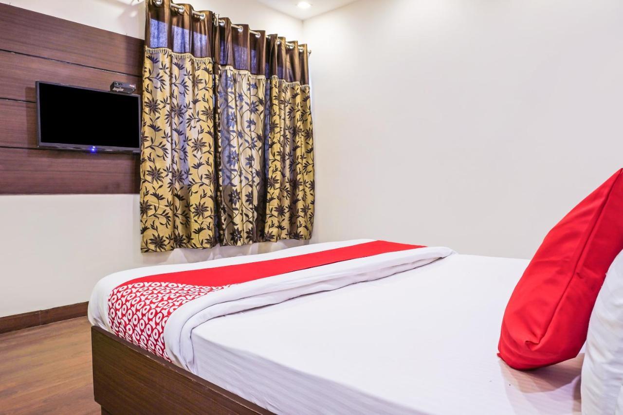 Oyo 18895 Hotel Kartikay Grand Hisar Luaran gambar